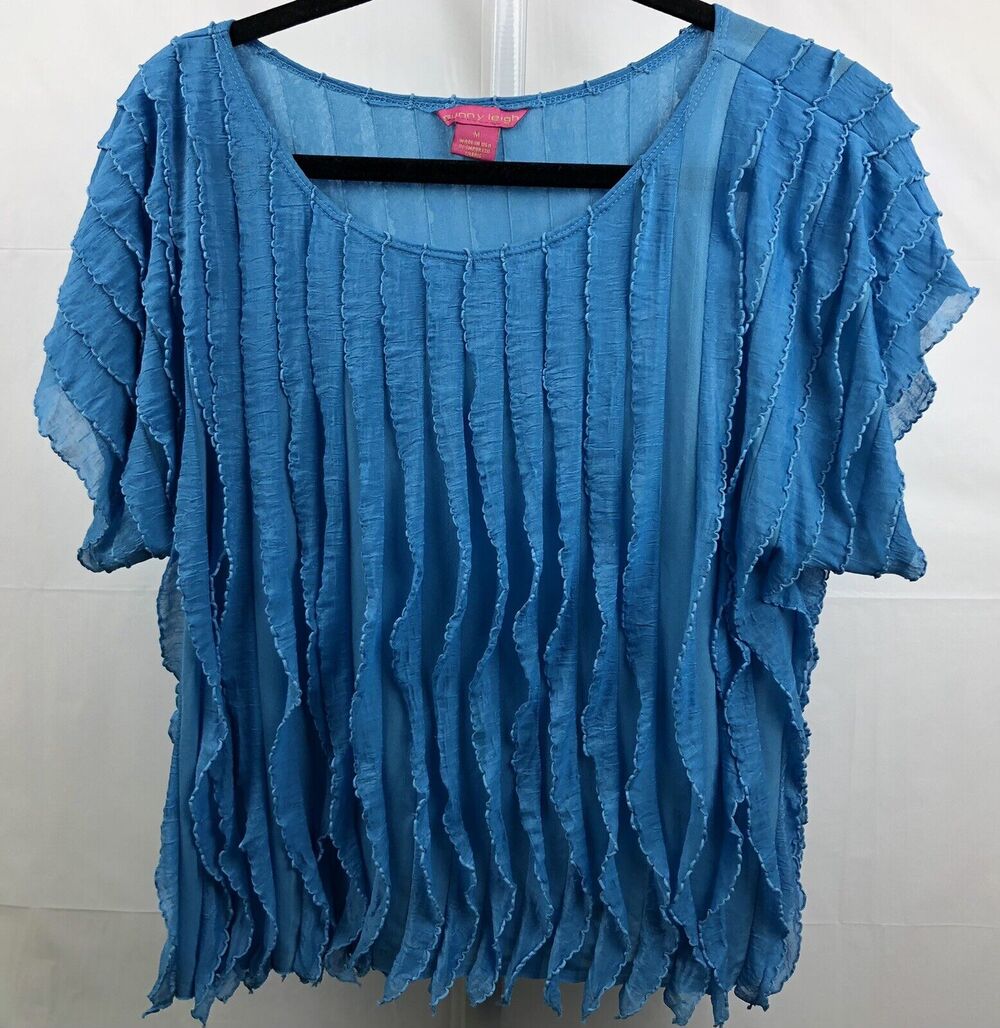 Sunny Leigh Ruffle Blouse Women M Blue Short Sleeve Round Neck Stretch Top USA